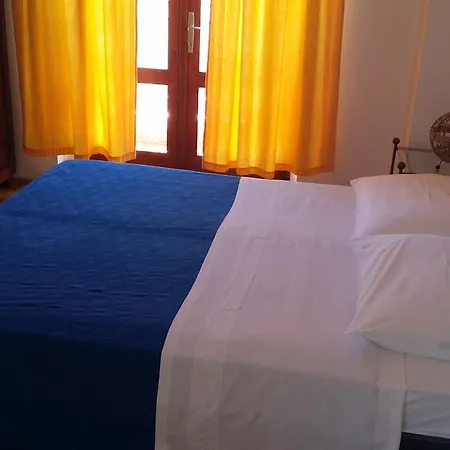 Apartment Sandra Hvar *