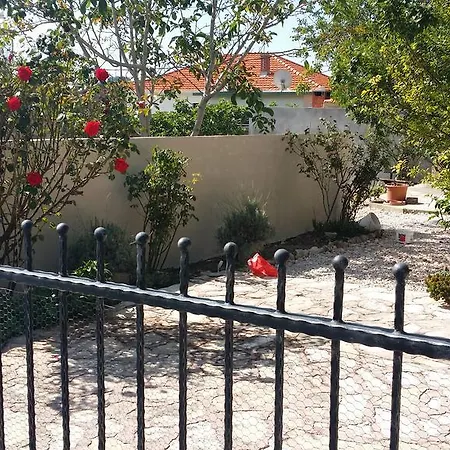 Appartement Sandra Hvar *
