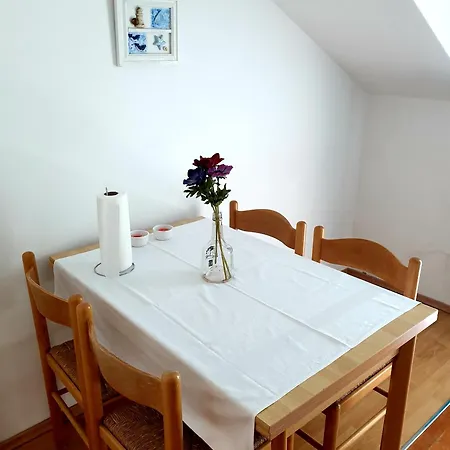 Sandra Hvar Apartment