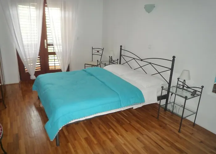 Apartamento Sandra Hvar *