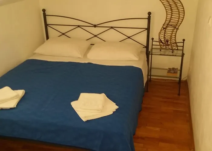 Sandra Hvar Apartamento *